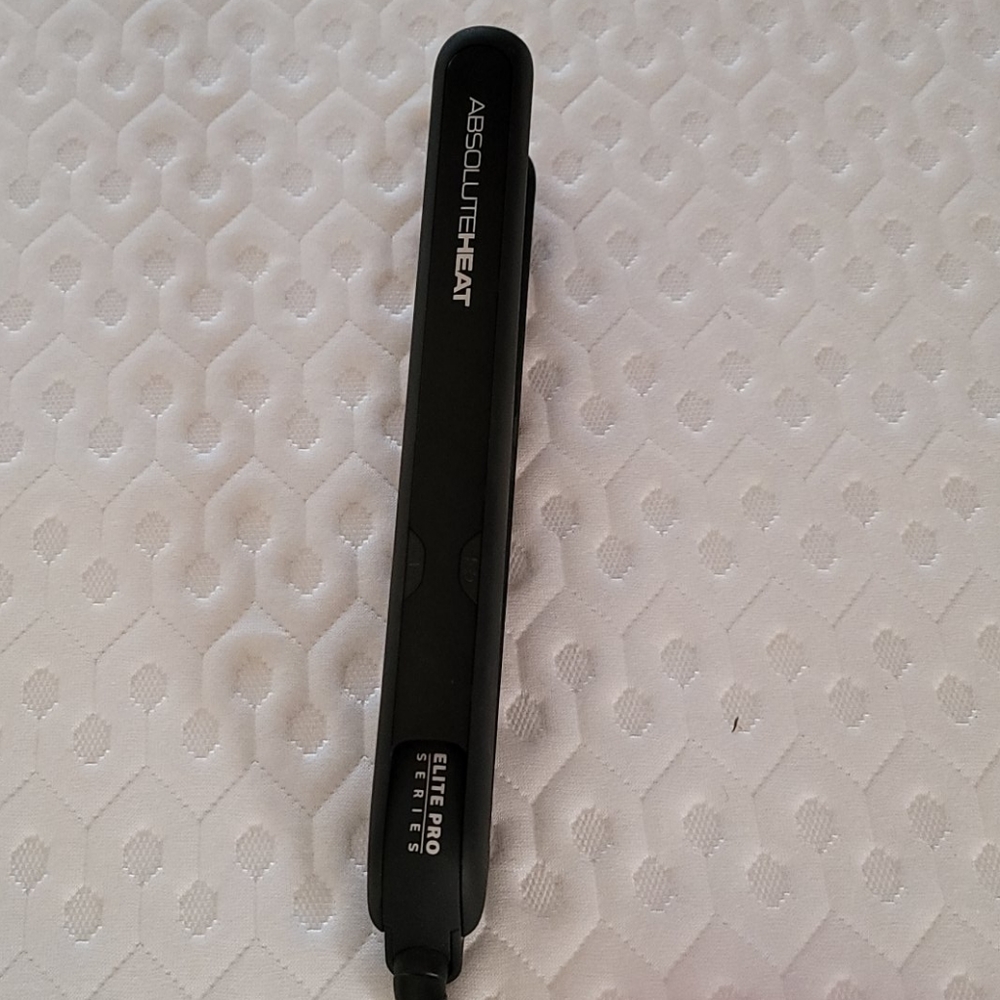 Absolute heat pro hair straightener